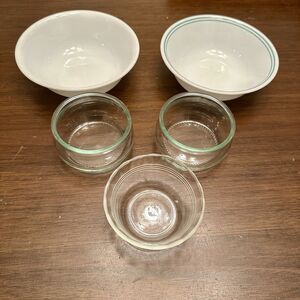 Vintage Lot 5 Bowls PYREX #463 Small Scalloped Edge Corelle Rosemarie Cereal